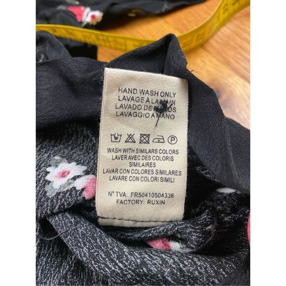 šŖ¦āFrnchĀ topālongāsleeveāfloralās/m - Picture 9 of 10